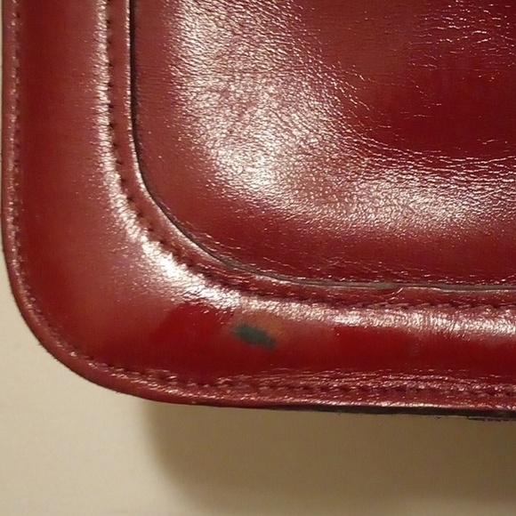 Handmade Leather Etienne Aigner Red Burgundy Messenger Shoulder Bag - Picture 9 of 15